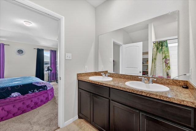 824 Rutherford Drive, Crowley, TX 76036