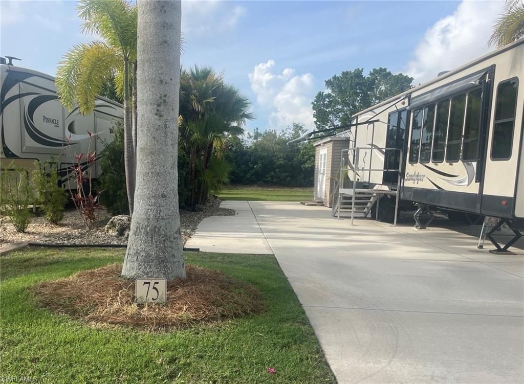 5252 Cypress Trail Resort CIR, FORT MYERS, FL 33905 — exterior