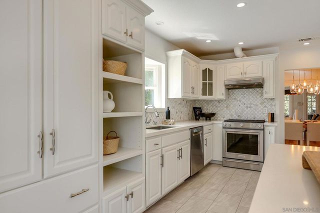 2819 A St, San Diego, CA 92102