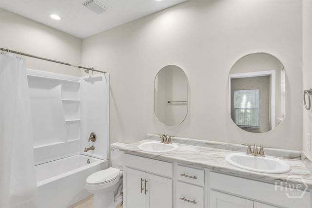 39 Travis Street, Savannah, GA 31406