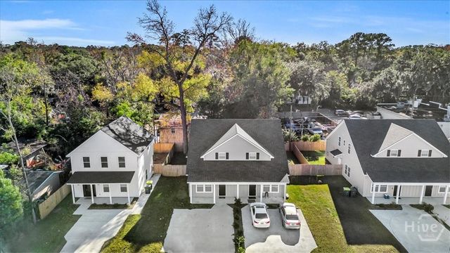 39 Travis Street, Savannah, GA 31406