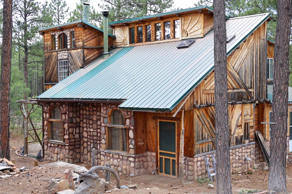 13 Nottingham Drive, Torreon, NM 87061