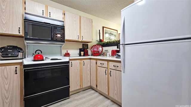 95-1050 Makaikai Street 25F, Mililani, HI 96789