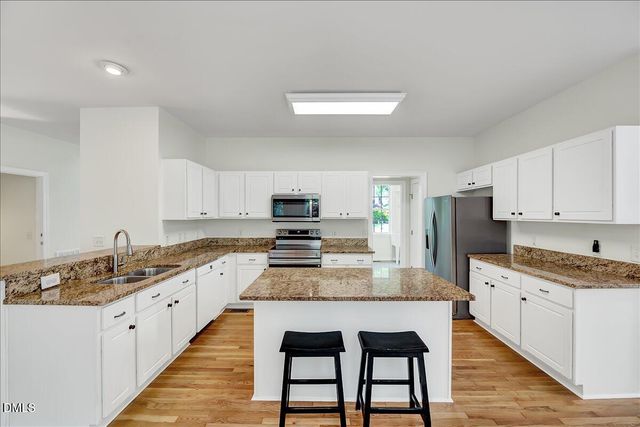 117 Aldeburgh Court, Holly Springs, NC 27540