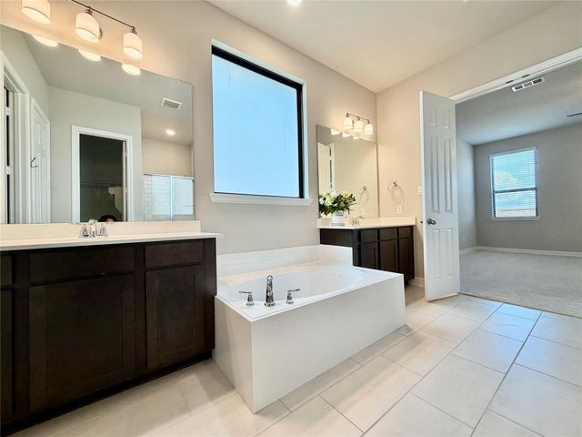 5211 Old Amber Drive, Richmond, TX 77469