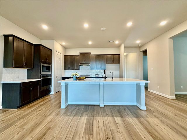 5211 Old Amber Drive, Richmond, TX 77469