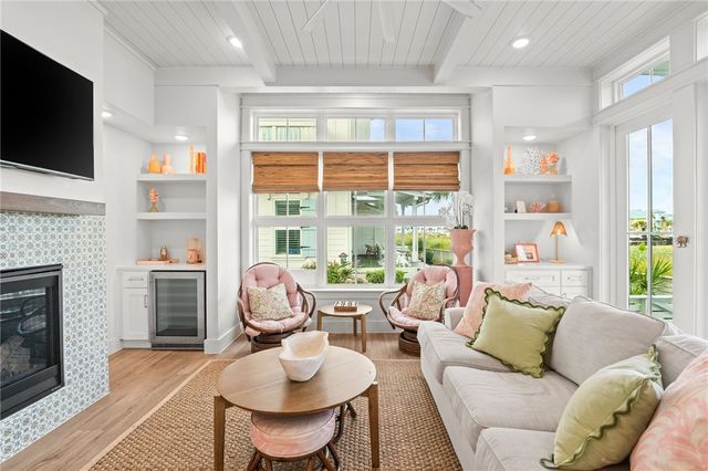 673 Center Square South 9, Port Aransas, TX 78373