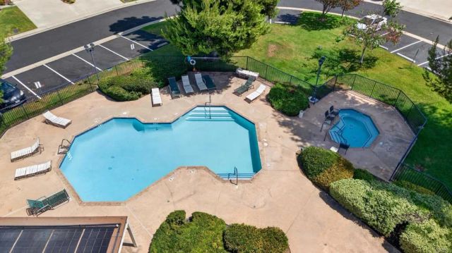 4233 Los Padres Drive, Fallbrook, CA 92028