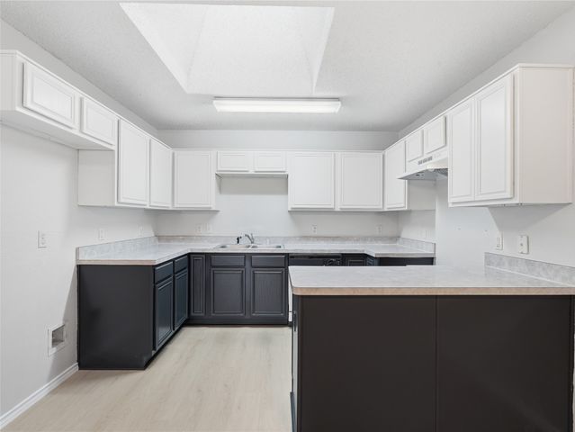 9307 Crimnson Court, Dallas, TX 75217