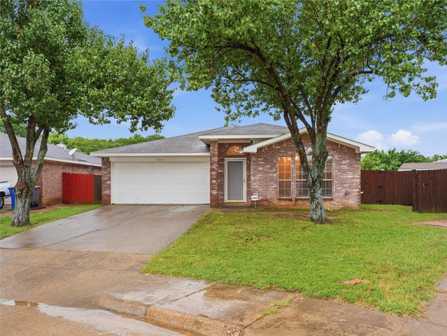 9307 Crimnson Court, Dallas, TX 75217