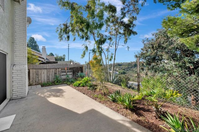 1480 Bridgeview Dr, San Diego, CA 92105