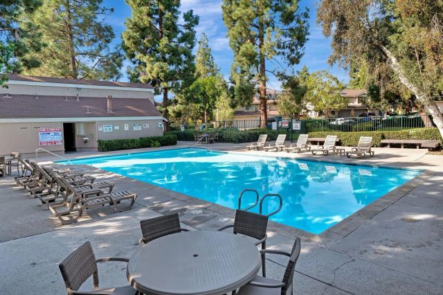 1480 Bridgeview Dr, San Diego, CA 92105