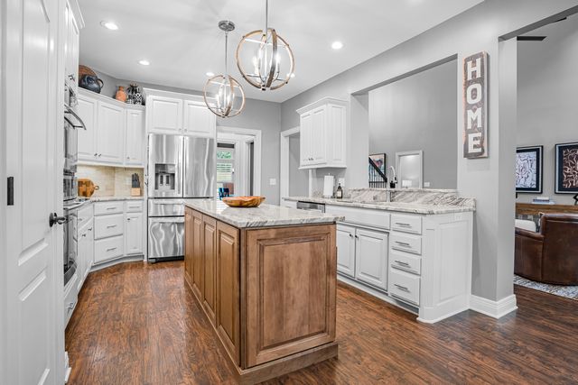 216 Avawam Drive, Richmond, KY 40475