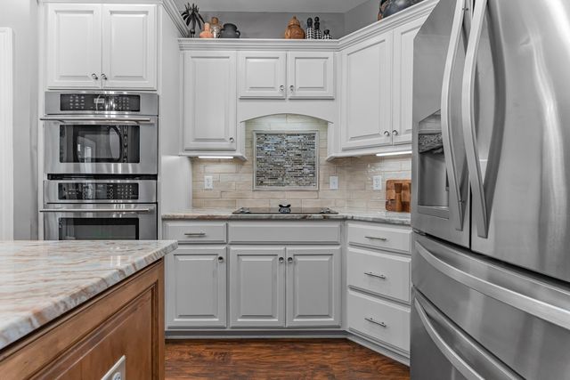 216 Avawam Drive, Richmond, KY 40475