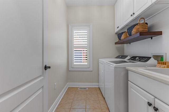 216 Avawam Drive, Richmond, KY 40475
