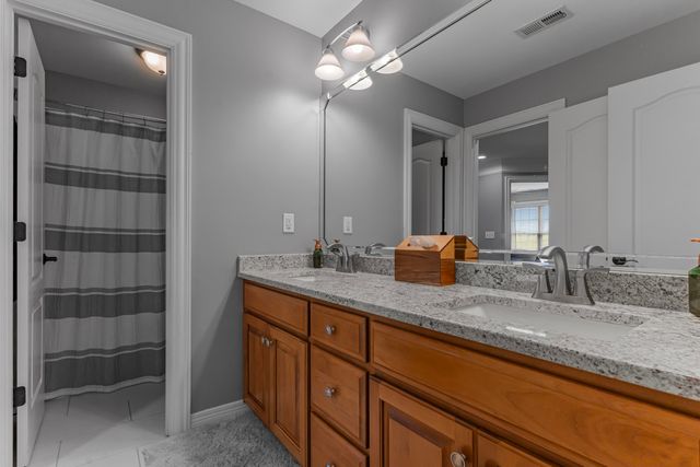 216 Avawam Drive, Richmond, KY 40475