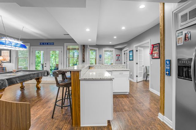 216 Avawam Drive, Richmond, KY 40475