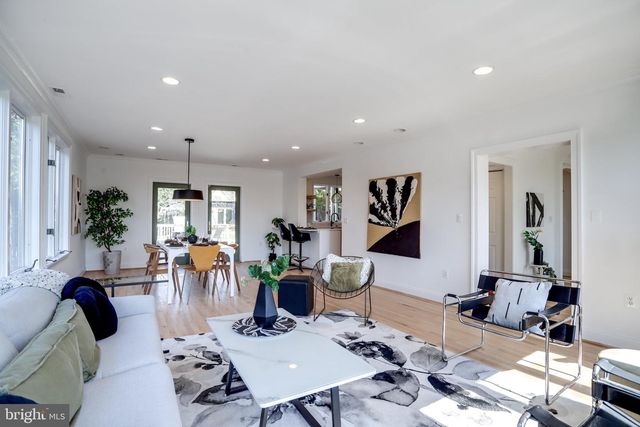 5045 CATHEDRAL AVE NW, Washington, DC 20016