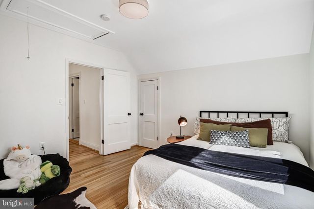 5045 CATHEDRAL AVE NW, Washington, DC 20016