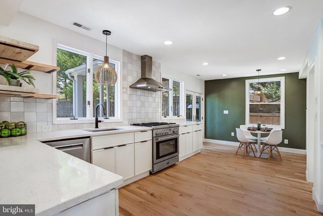 5045 CATHEDRAL AVE NW, Washington, DC 20016