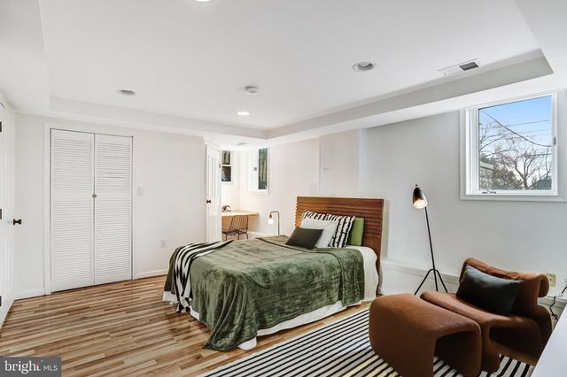 5045 CATHEDRAL AVE NW, Washington, DC 20016