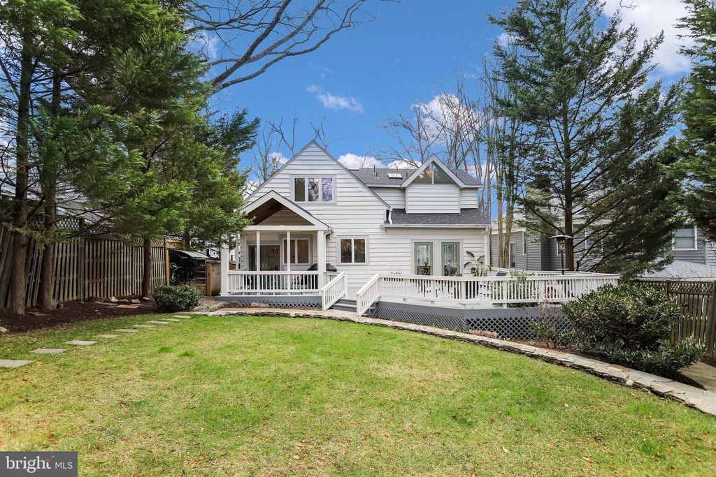 5045 CATHEDRAL AVE NW, Washington, DC 20016