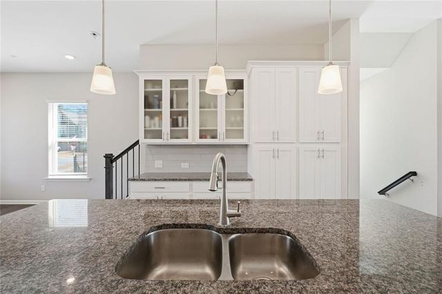 3317 Park Pointe Circle, Scottdale, GA 30079