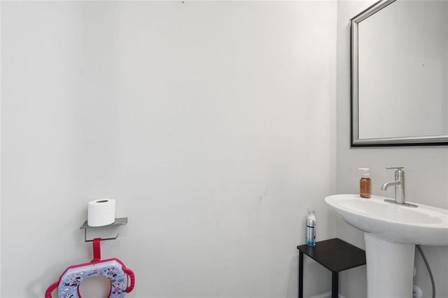 3317 Park Pointe Circle, Scottdale, GA 30079