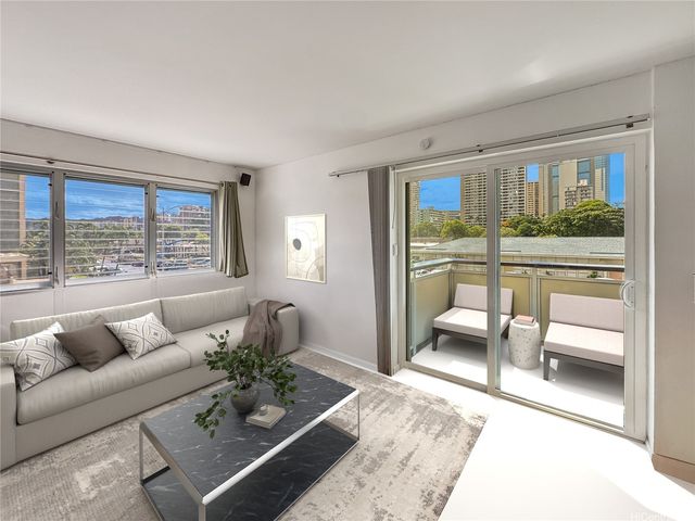 509 University Avenue 201, Honolulu, HI 96826