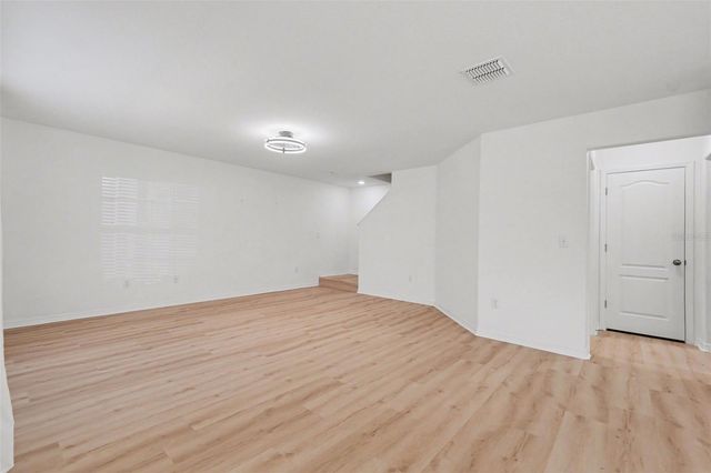 6246 TIMBERLY LANE, Zephyrhills, FL 33542