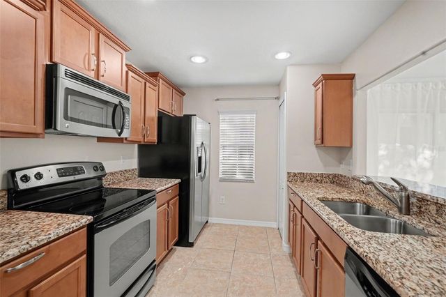 6246 TIMBERLY LANE, Zephyrhills, FL 33542