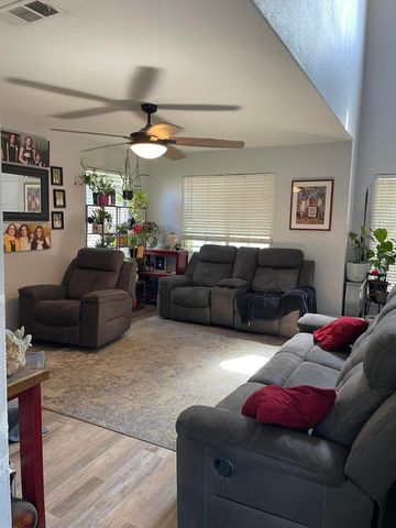 1852 Santa Maria Avenue, Porterville, CA 93257