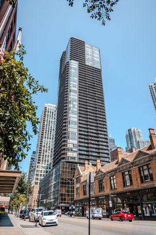 10 E Ontario Street 4208, Chicago, IL 60611