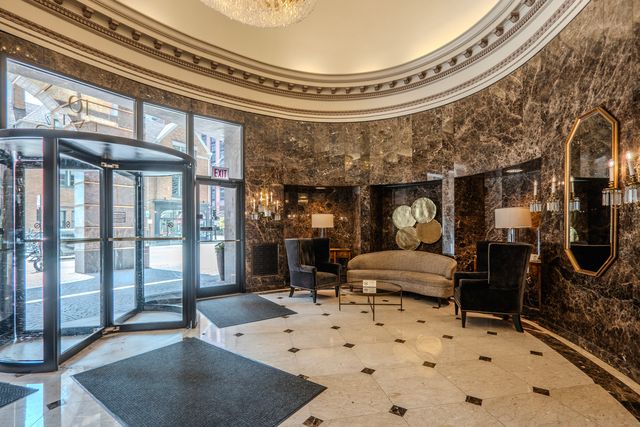 10 E Ontario Street 4208, Chicago, IL 60611