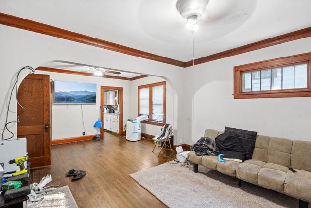 1185 Reaney Avenue, Saint Paul, MN 55106