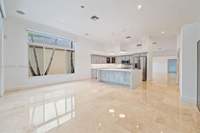 2497 Bay Isle Dr, Weston, FL 33327