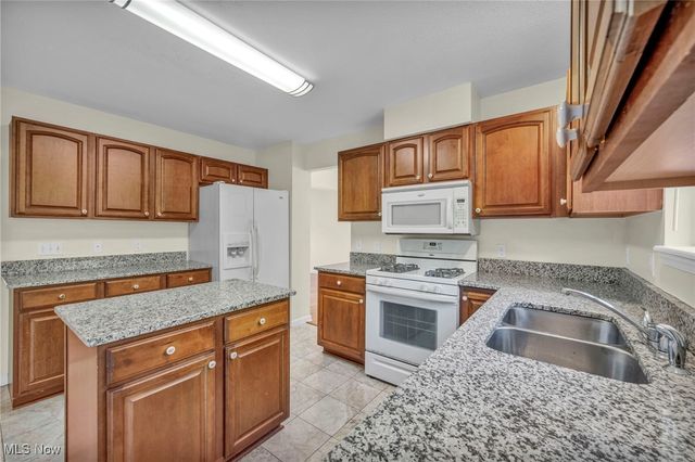 4388 Wedgewood Drive, Copley, OH 44321