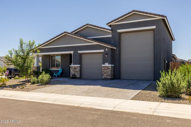 2705 E RUSTLER Road, San Tan Valley, AZ 85140