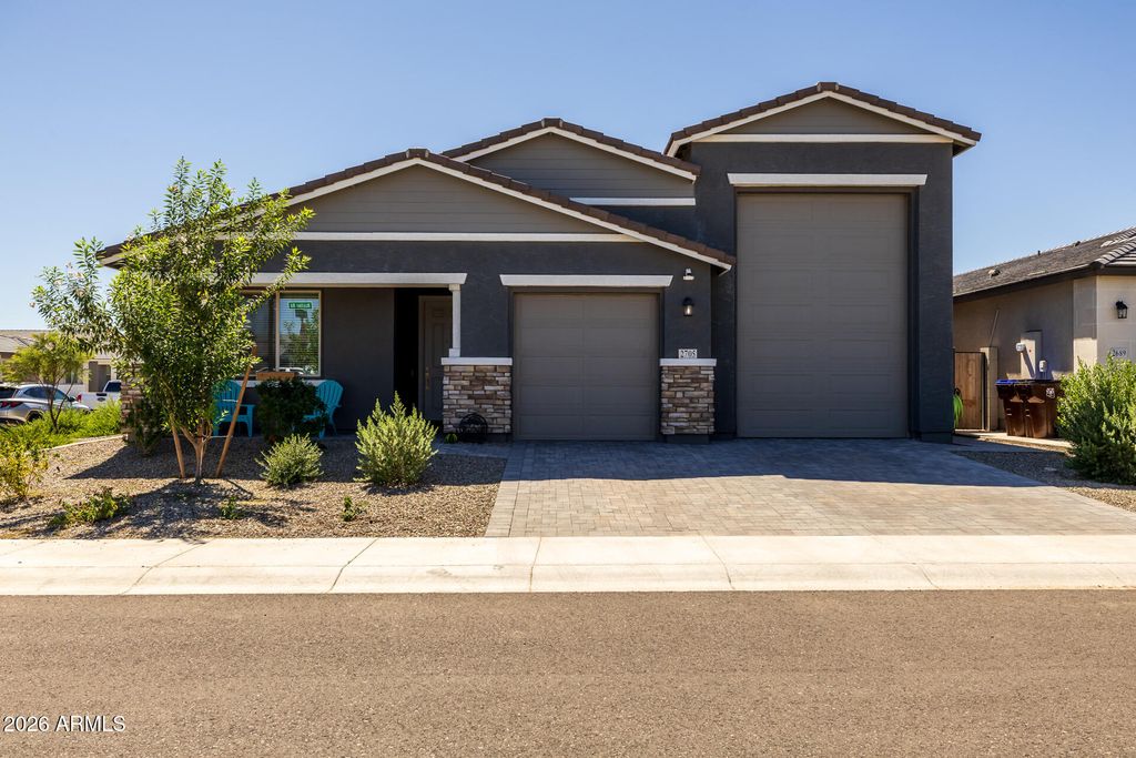 2705 E RUSTLER Road, San Tan Valley, AZ 85140