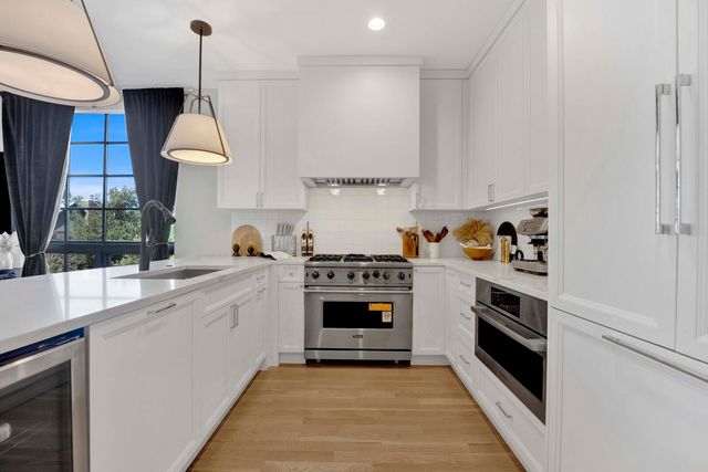 1833 N Larrabee Street 2, Chicago, IL 60614