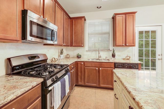 1310 Parmer LN 1902, Austin, TX 78727