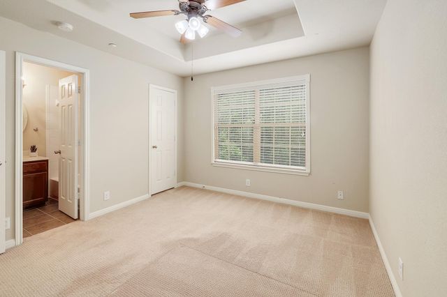 1310 Parmer LN 1902, Austin, TX 78727