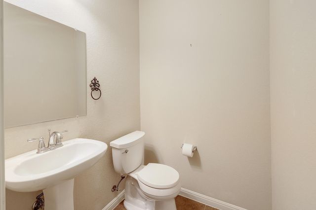 1310 Parmer LN 1902, Austin, TX 78727