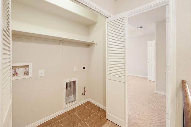 1310 Parmer LN 1902, Austin, TX 78727