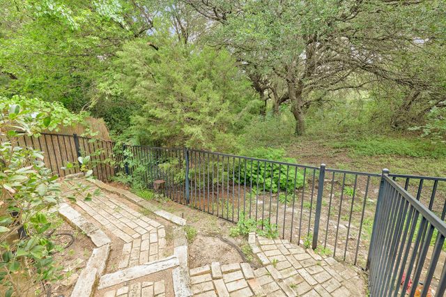 1310 Parmer LN 1902, Austin, TX 78727