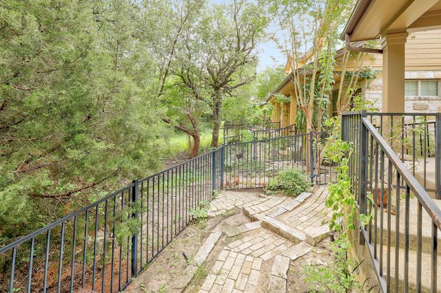 1310 Parmer LN 1902, Austin, TX 78727