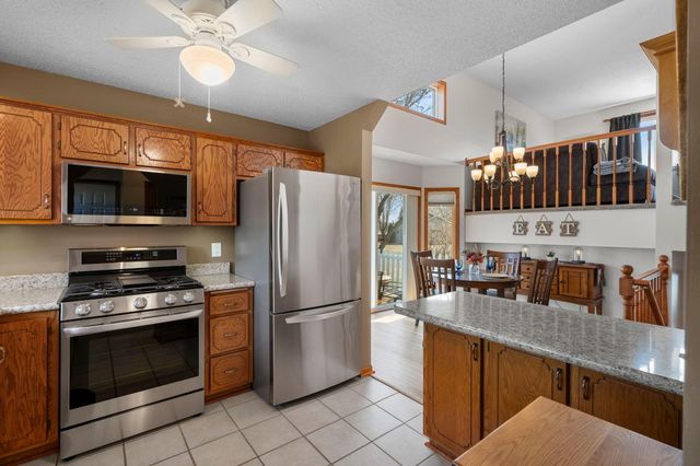 6243 145th Street N, Hugo, MN 55038