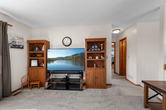 6243 145th Street N, Hugo, MN 55038