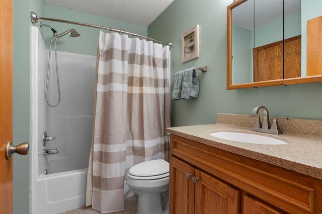 6243 145th Street N, Hugo, MN 55038