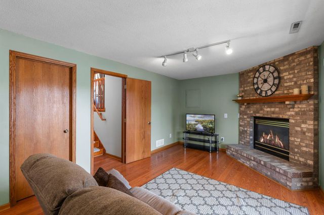 6243 145th Street N, Hugo, MN 55038